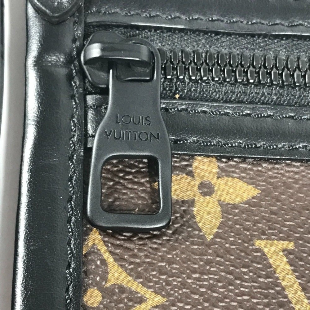 LOUIS VUITTON Brown Monogram Canvas Pochette Shoulder Bag - Picture 14 of 15